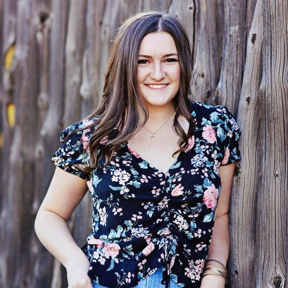 Meet your Posher, Callie - Picture 1 of 1